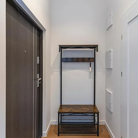 Cosy Ground Floor | Free Parking By Domvia * Kaunas