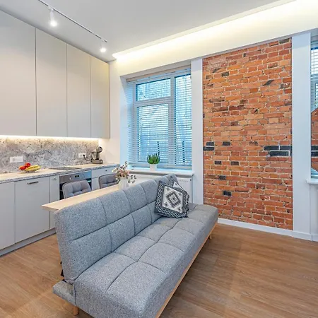 Cosy Ground Floor | Free Parking By Domvia Kaunas